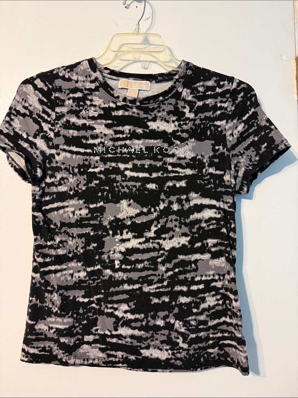 Michael Kors Black and Pink Logo Print Short Sleeve Tee